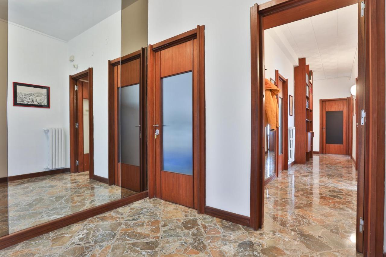 Salerno Irno Bright Apartment Exterior foto